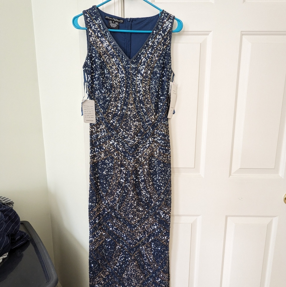 Pisarro nights navy beaded Vneck cocktail wedding maxi dress Size 4 New with tag